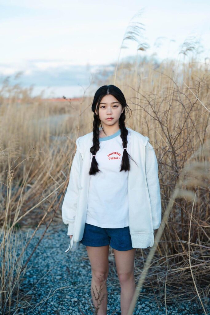 稲光亜依