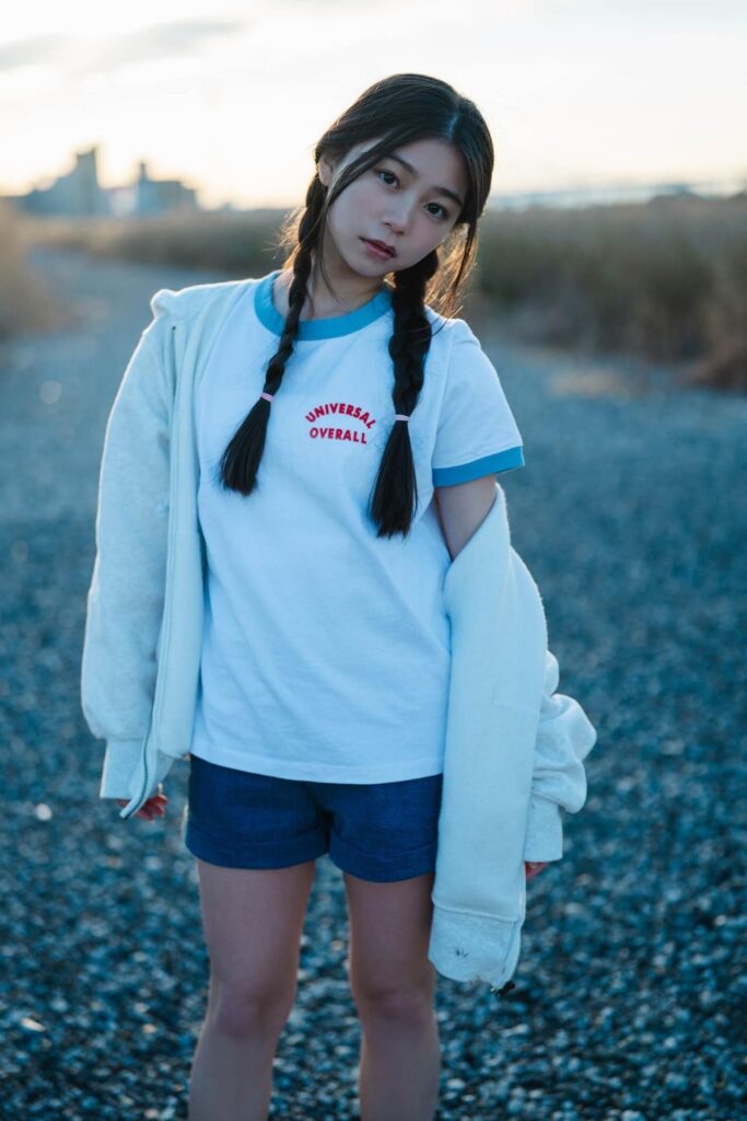 稲光亜依
